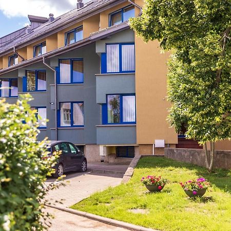 Apartamentai "Tenisas" Паланга Экстерьер фото